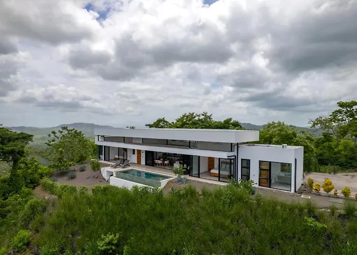 Mountainside With Modern Design Sweeping Ocean Views & Private Swimming Pool *