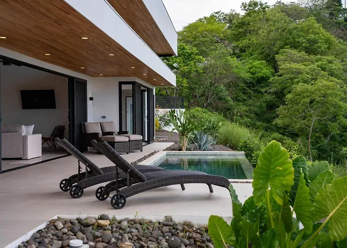 Mountainside With Modern Design Sweeping Ocean Views & Private Swimming Pool Holiday home