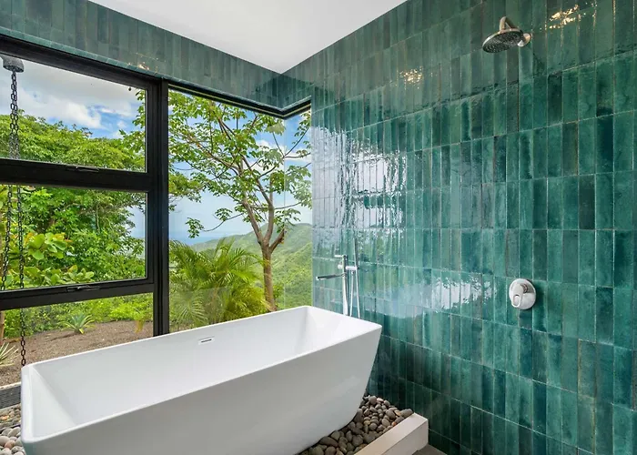 Holiday home Mountainside With Modern Design Sweeping Ocean Views & Private Swimming Pool *