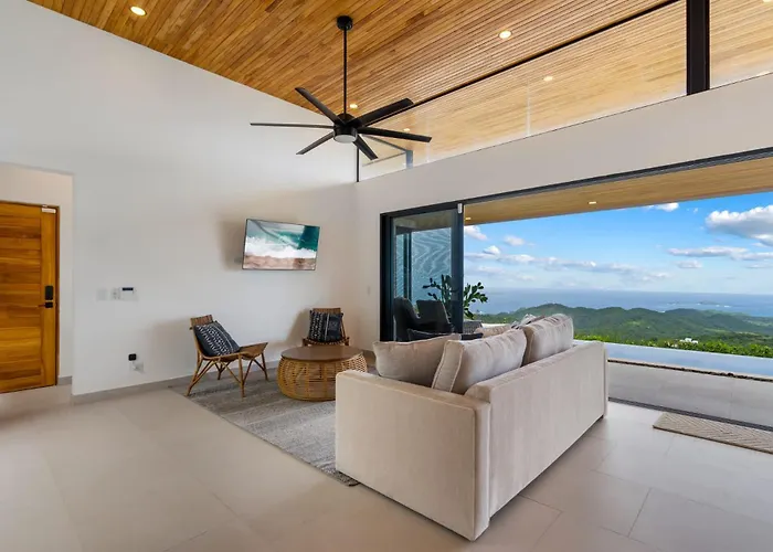 Mountainside With Modern Design Sweeping Ocean Views & Private Swimming Pool Holiday home Potrero (Guanacaste)