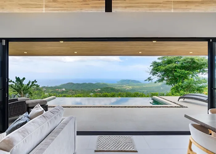 Mountainside With Modern Design Sweeping Ocean Views & Private Swimming Pool Holiday home Potrero (Guanacaste)